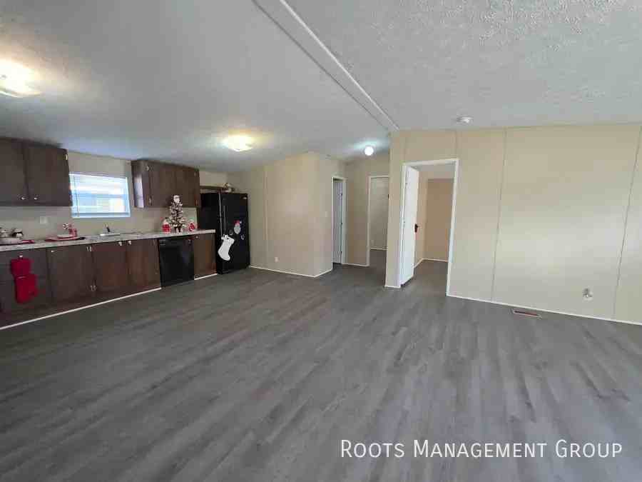 314 E 18th Pl #128 - Photo 4 of 21