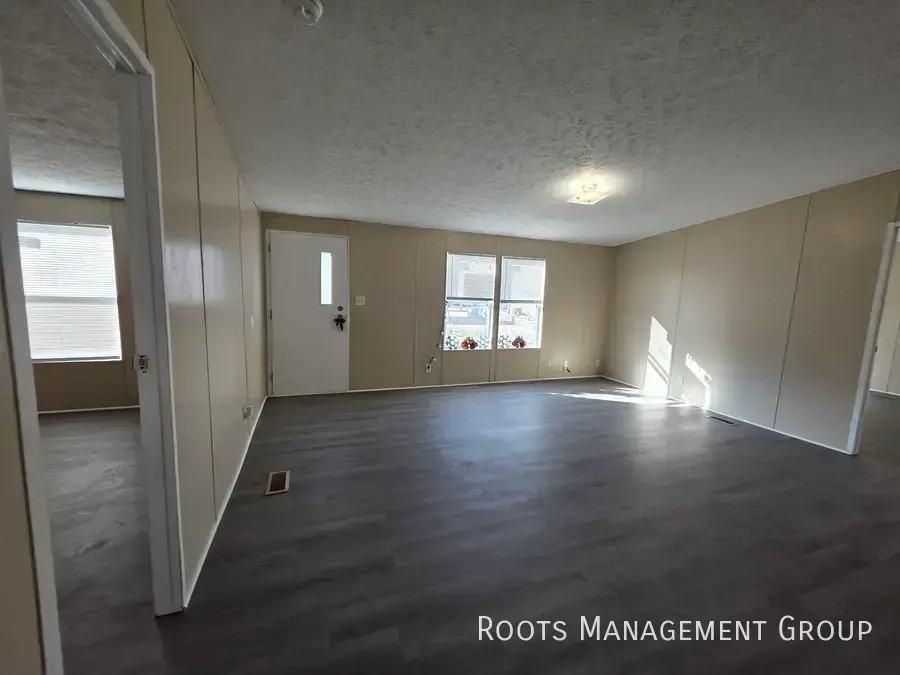 314 E 18th Pl #128 - Photo 6 of 21