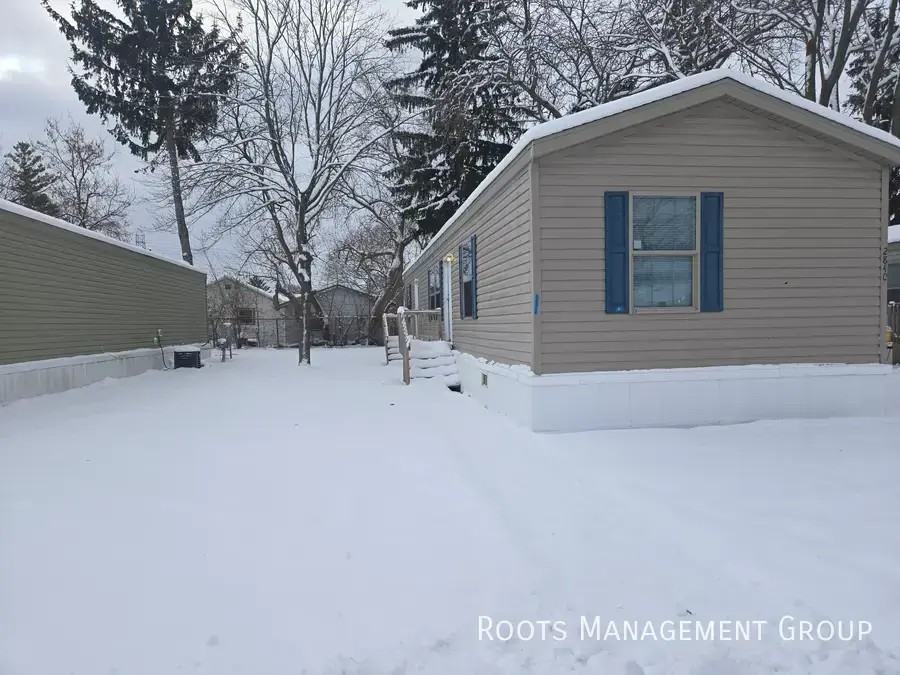 2840 Gemini St - Photo 2 of 16