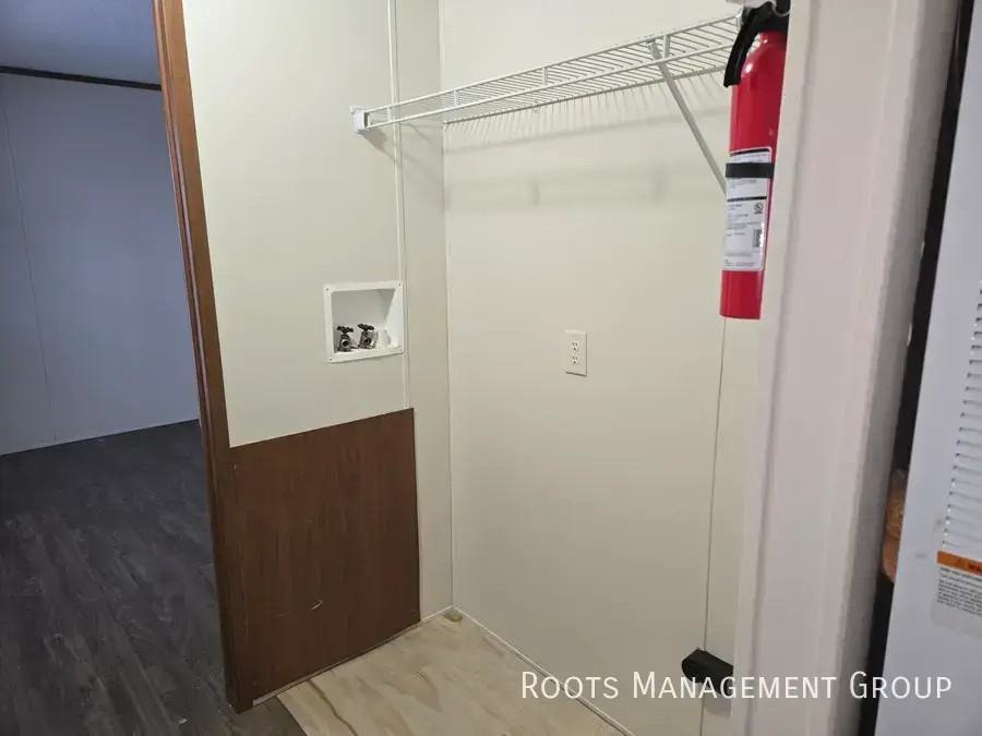 2564 Apollo Dr - Photo 7 of 19