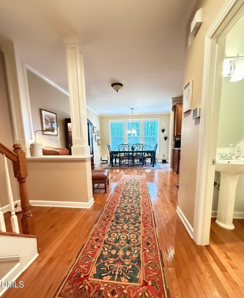 4008 Abbey Park Way - Photo 6 of 28