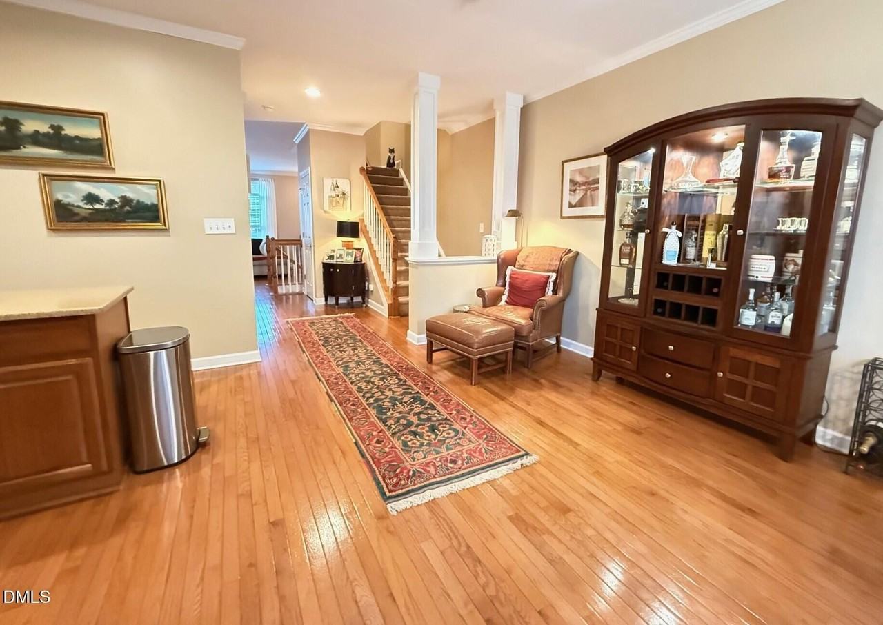 4008 Abbey Park Way - Photo 7 of 28