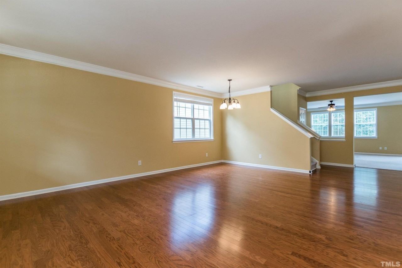 213 Bikram Dr - Photo 4 of 50