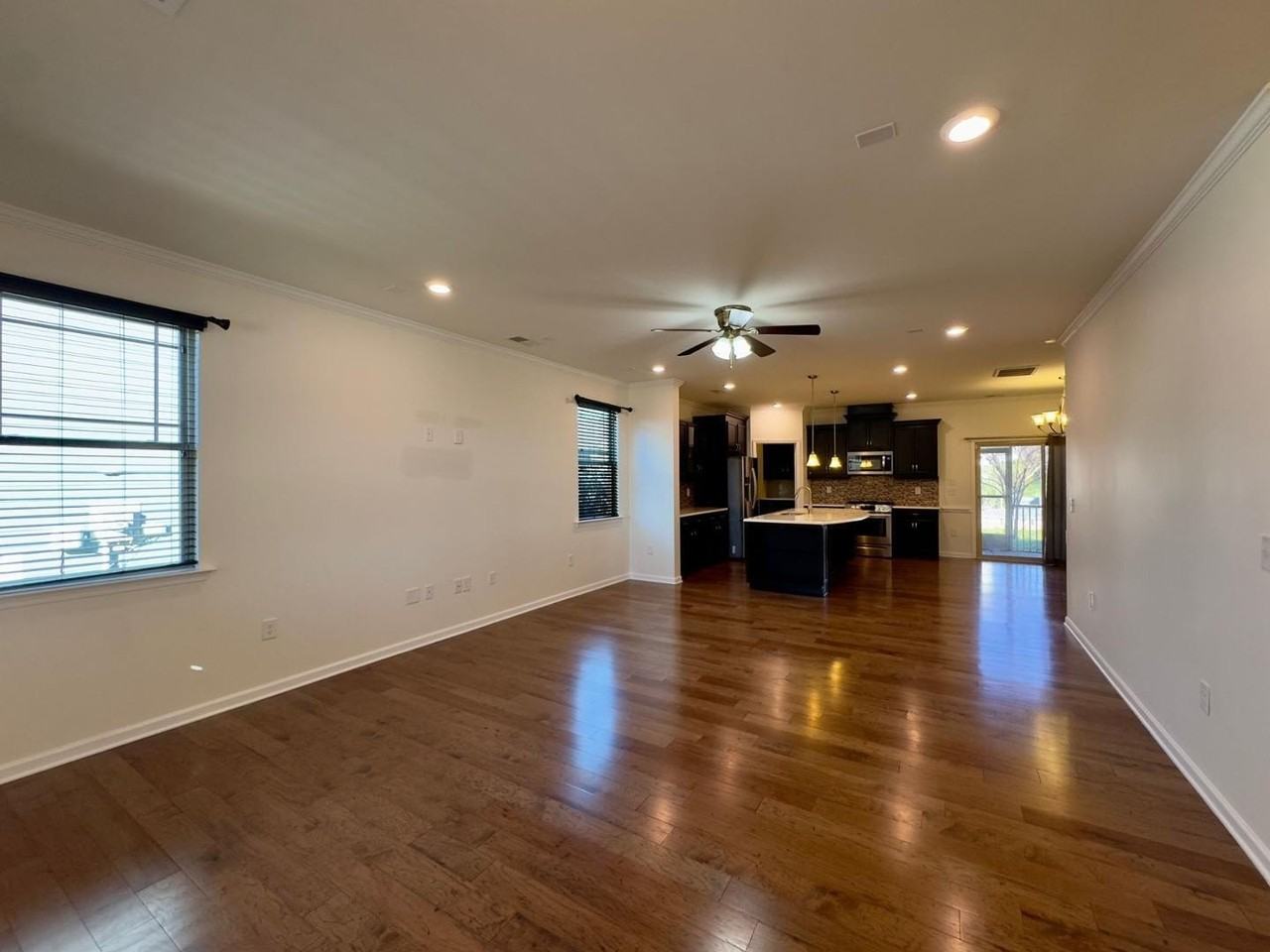 1200 Governess Ln - Photo 5 of 43