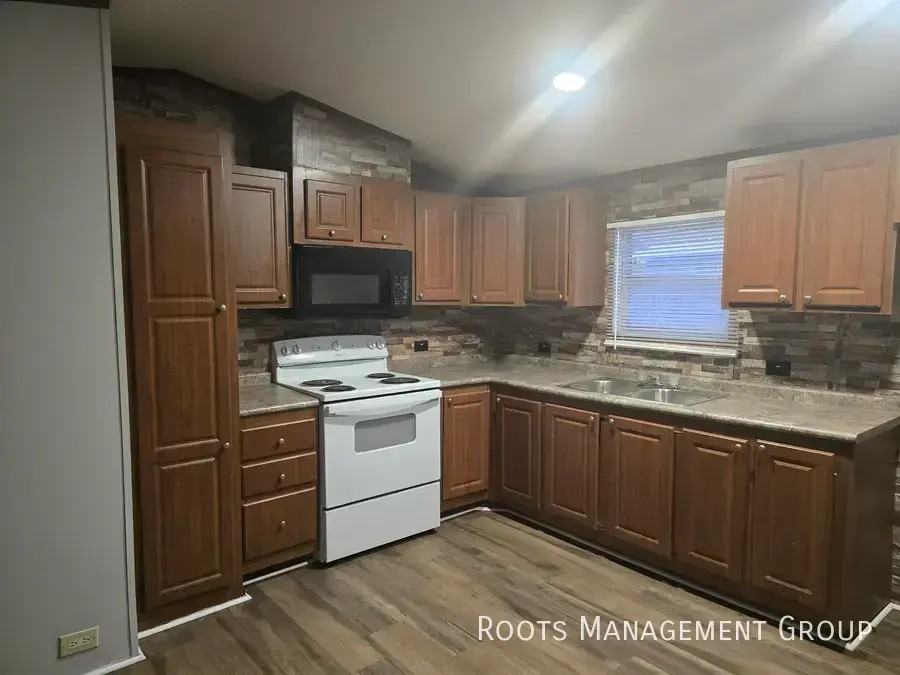 1116 Merry Maple Ln #87 - Photo 3 of 20