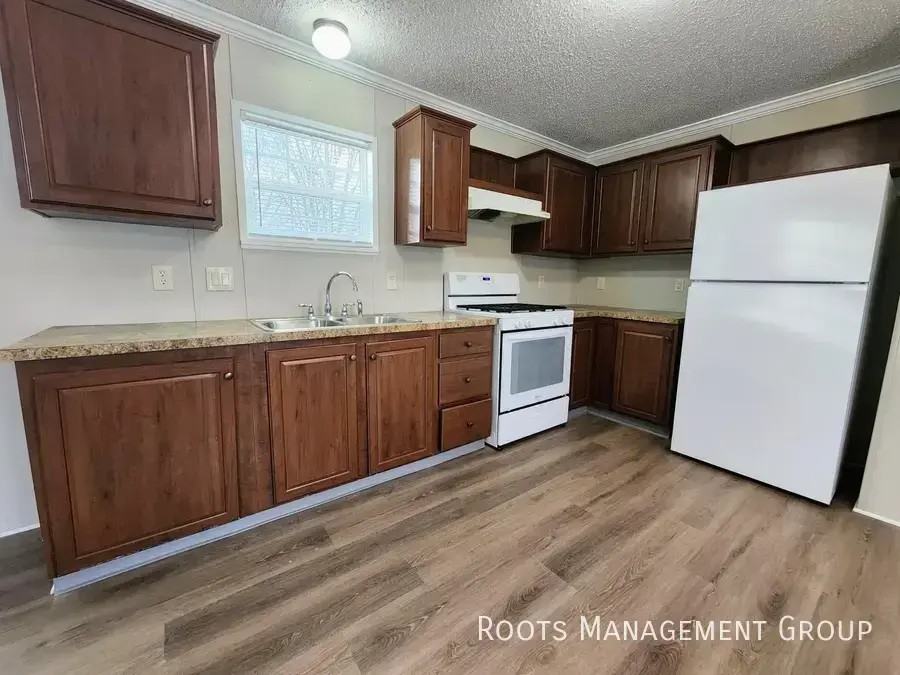 60 Willow St #60 - Photo 5 of 18