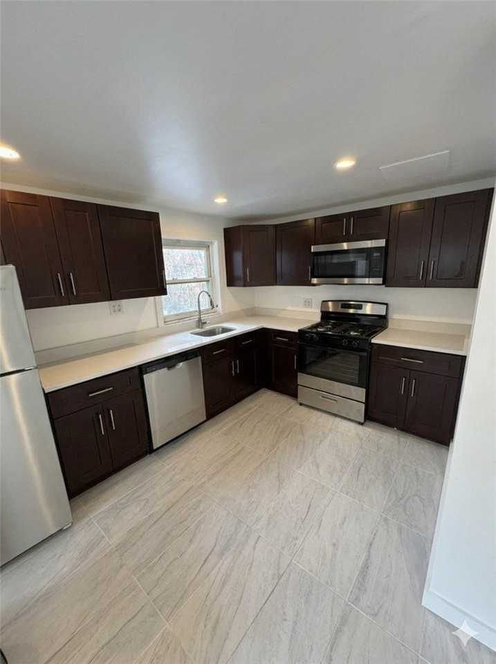 1800 Concordia St - Photo 7 of 17