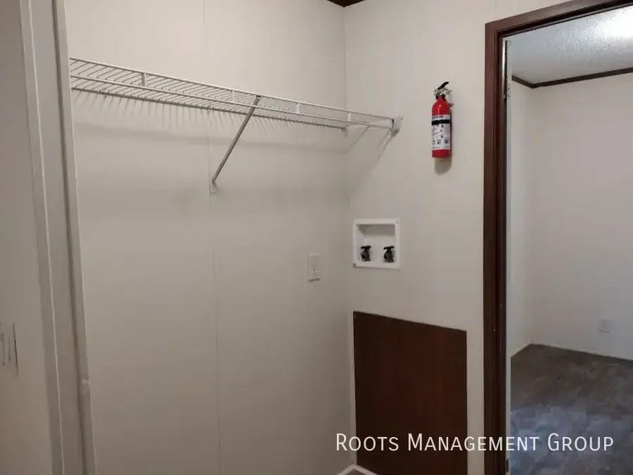 2356 Aurora Ave - Photo 5 of 10