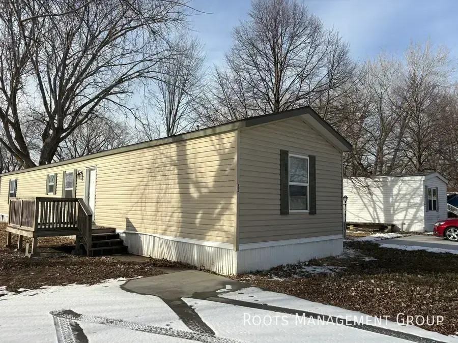 35 York Mobile Plz #35 - Photo 2 of 12