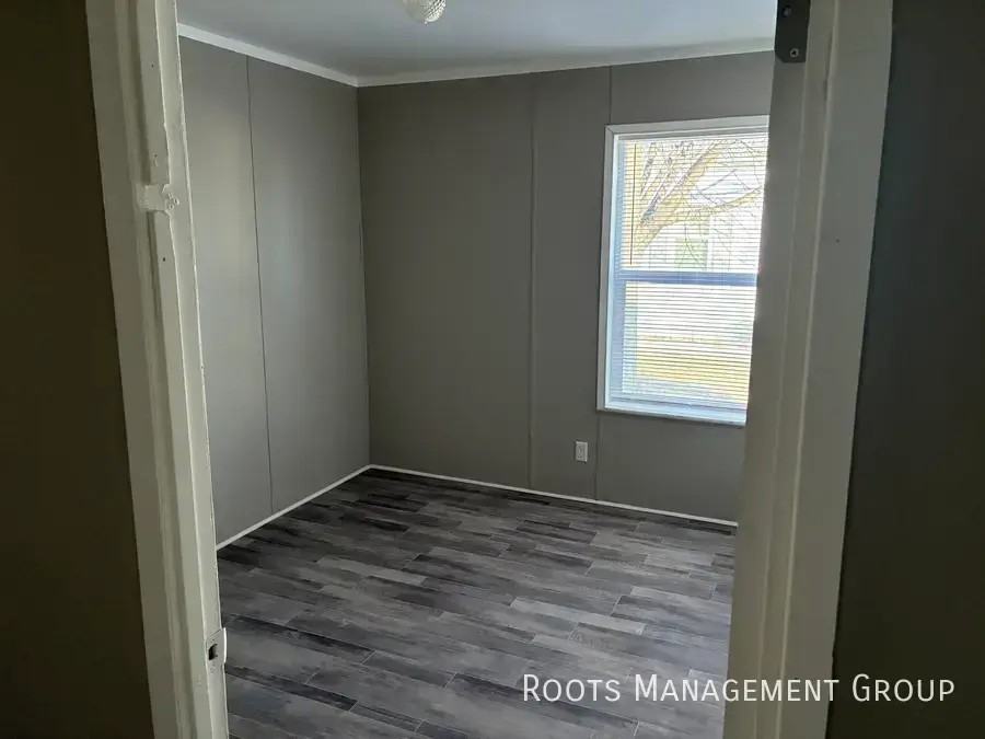 35 York Mobile Plz #35 - Photo 5 of 12