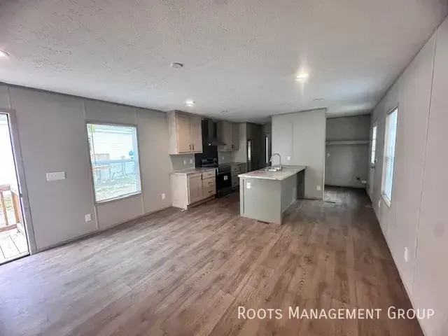 1943 Boxwood Ln #1943 - Photo 3 of 13