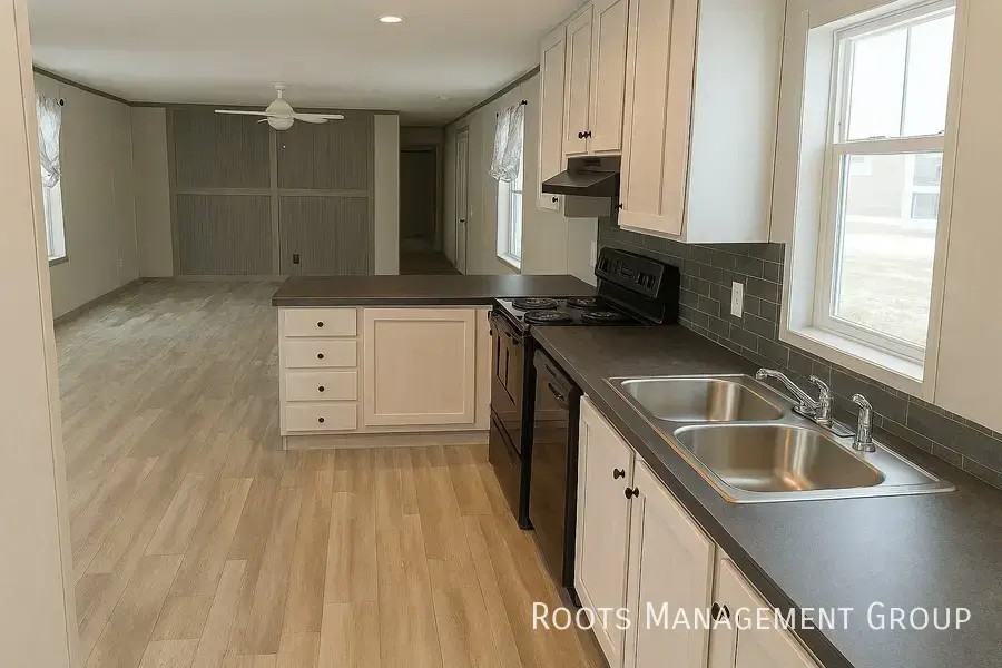 61 Willow St #61 - Photo 3 of 11