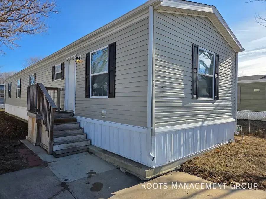 28 Vermillion Est #28