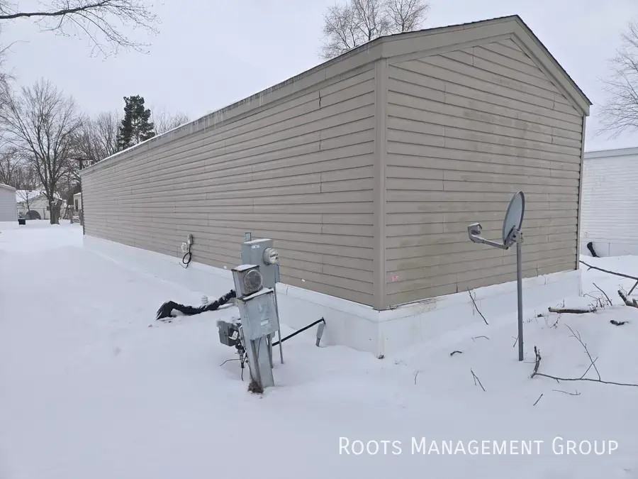 2797 Gemini St - Photo 3 of 17