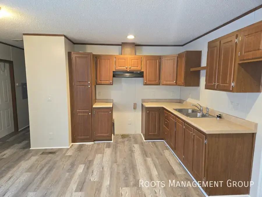 2601 Gemini St - Photo 3 of 16