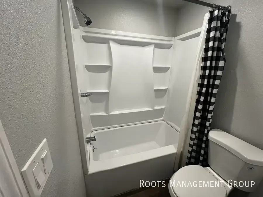 1707 E Apache Blvd #A2 - Photo 4 of 12