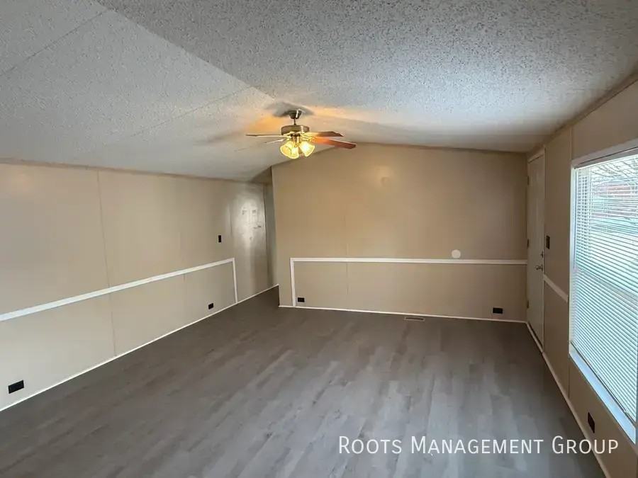 320 E 16th Ave #84 - Photo 3 of 17