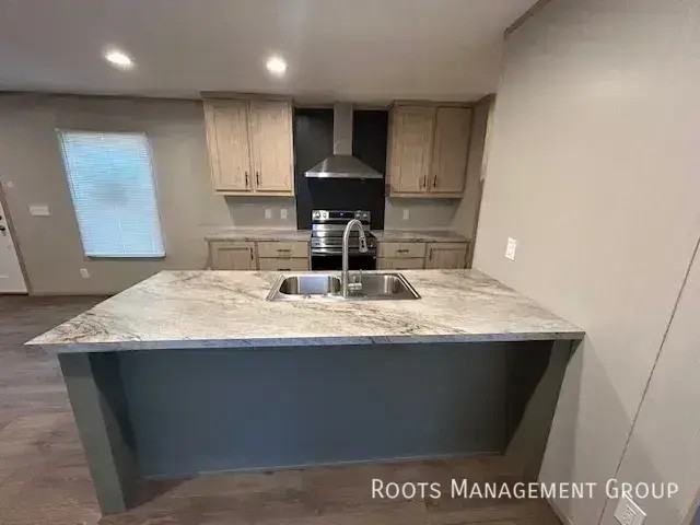104 Hyacinth Ln #104H - Photo 2 of 15