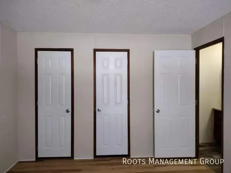 3630 Aurora Ct - Photo 6 of 11