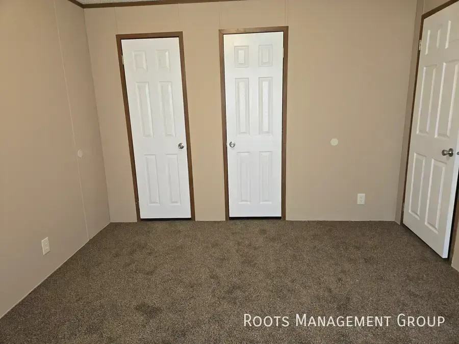 2440 Beverly Blvd - Photo 5 of 9