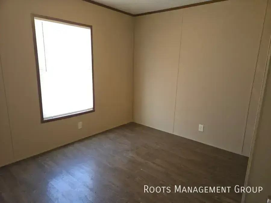 2440 Beverly Blvd - Photo 6 of 9