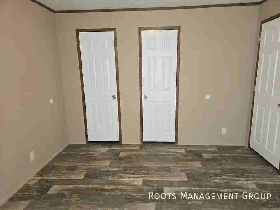 2452 Beverly Blvd - Photo 6 of 10