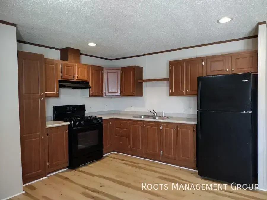 3376 Preston Pl - Photo 3 of 10