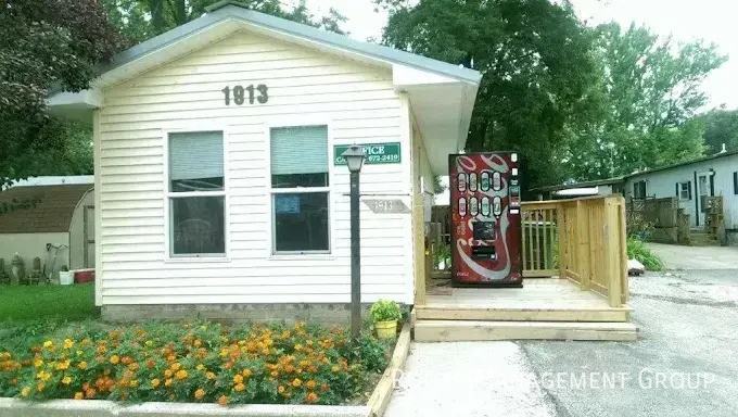 503 Carriage Lane Est #503 - Photo 6 of 6