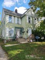 featured image of 259 Eastwood St #2