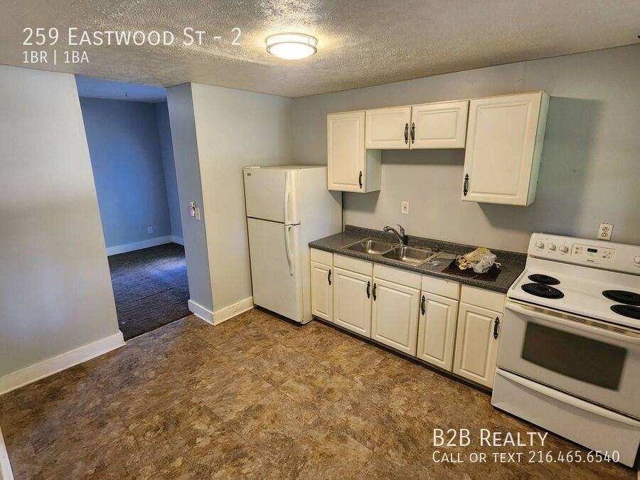 259 Eastwood St #2 - Photo 5 of 19