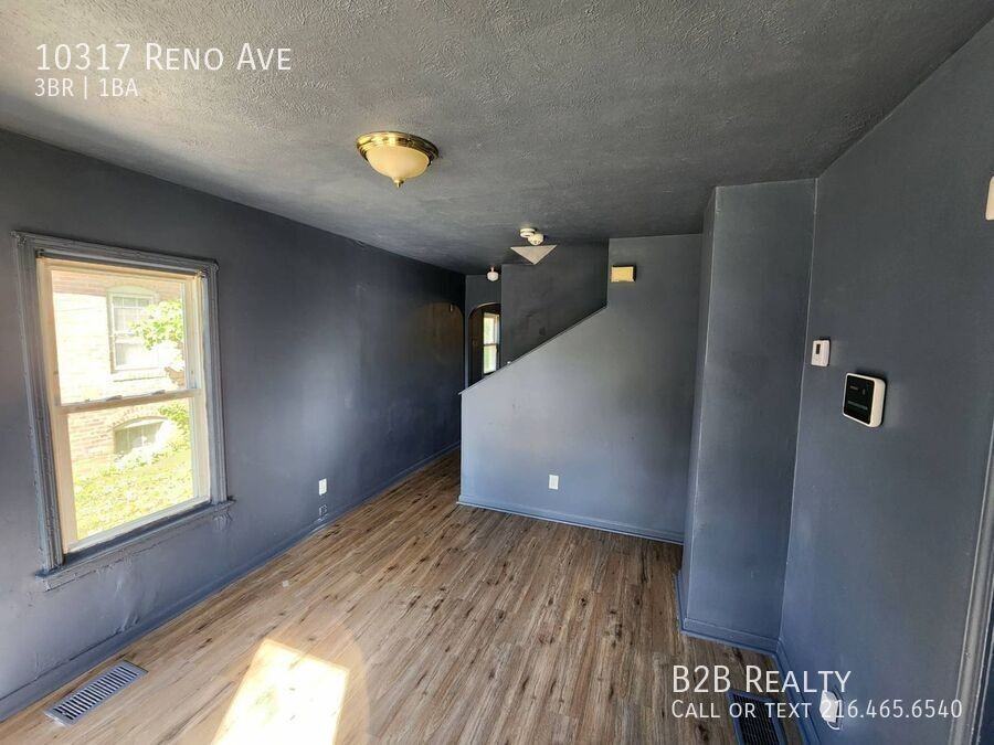 10317 Reno Ave - Photo 3 of 22