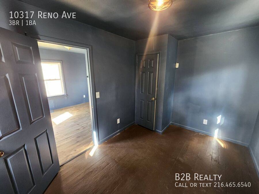 10317 Reno Ave - Photo 4 of 22