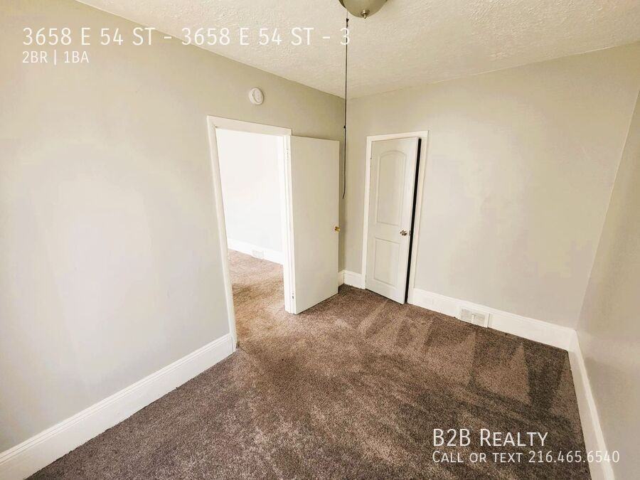 3658 E 54 ST - 3658 E 54 ST #3 - Photo 3 of 11