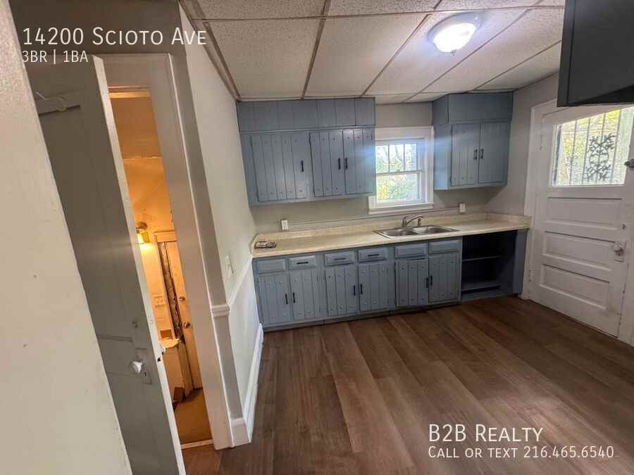 14200 Scioto Ave - Photo 5 of 21