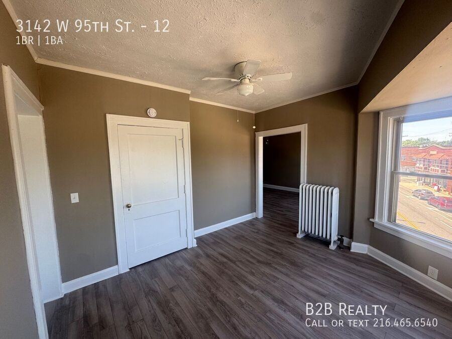 3142 W 95th St #12 - Photo 3 of 21