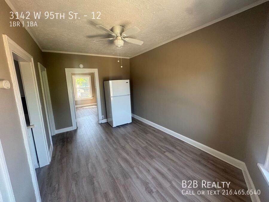 3142 W 95th St #12 - Photo 5 of 21