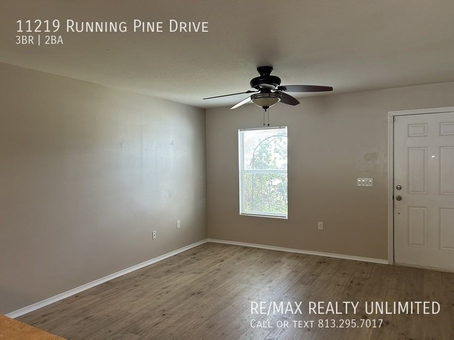 11219 Running Pine Dr - Photo 6 of 33