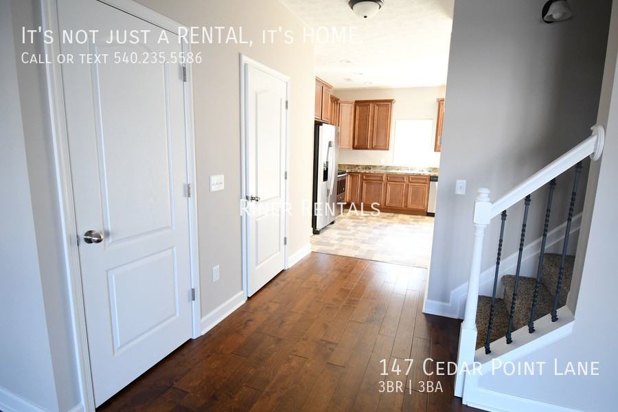 147 Cedar Point Ln - Photo 4 of 18