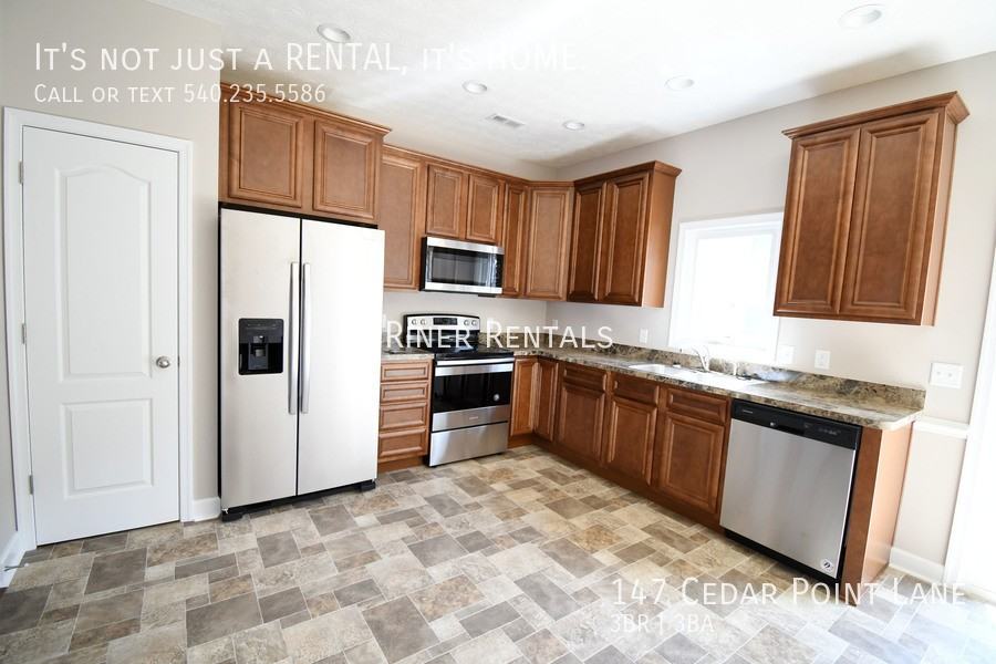 147 Cedar Point Ln - Photo 6 of 18