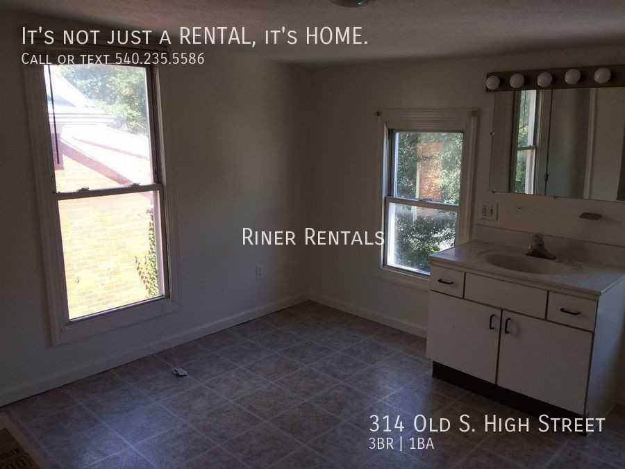 314 Old South High St - Photo 5 of 9