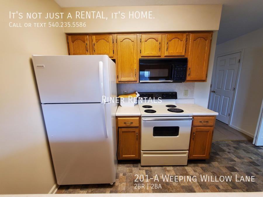 201 Weeping Willow Ln Apt A - Photo 6 of 13