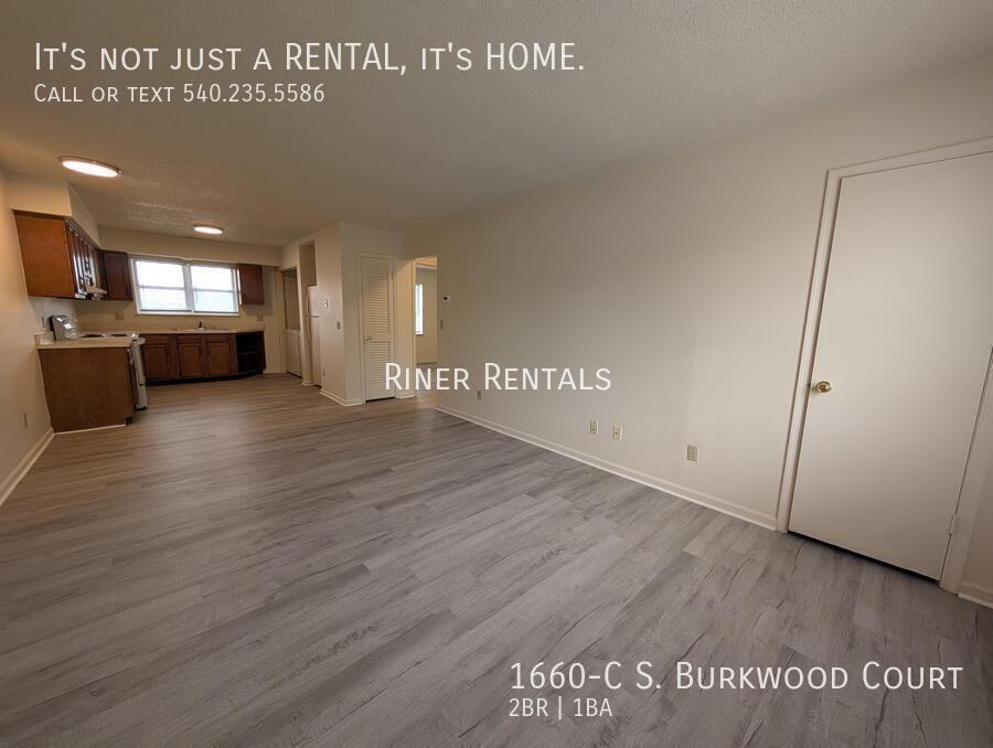 1660 S Burkwood Ct Apt C - Photo 2 of 10