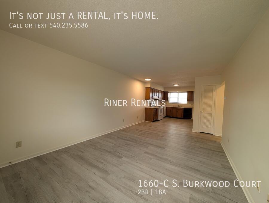 1660 S Burkwood Ct Apt C - Photo 3 of 10