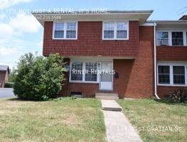 featured image of 114 W Grattan St