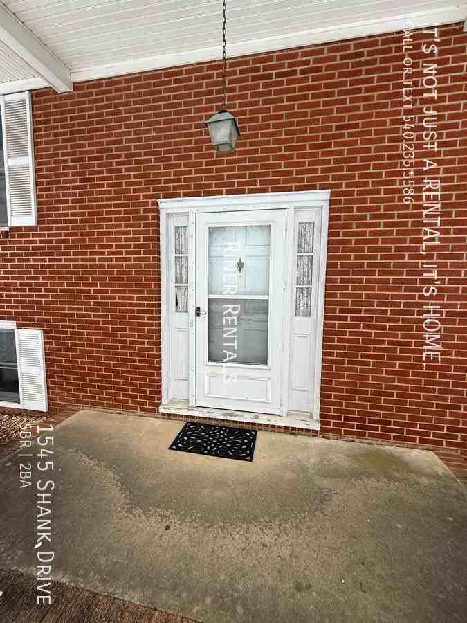 1545 Shank Dr - Photo 2 of 18