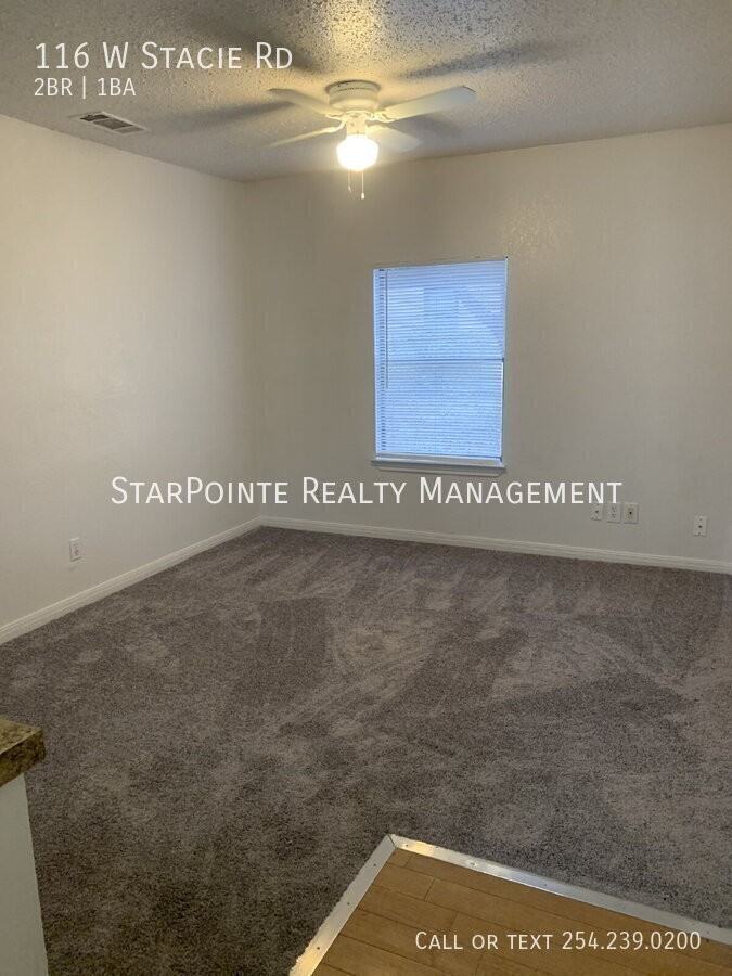 116 W Stacie Rd - Photo 4 of 8