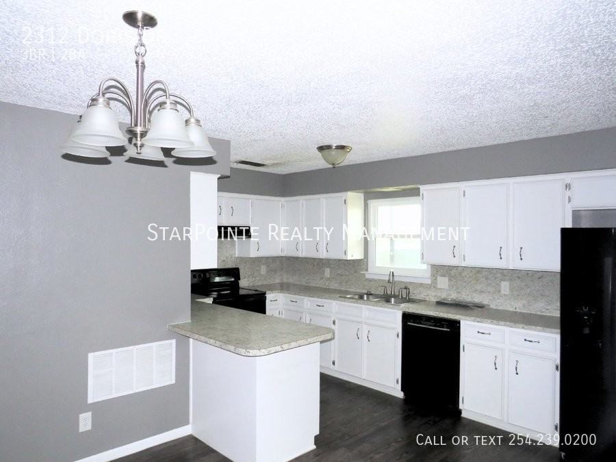 2312 Doris Dr - Photo 4 of 9