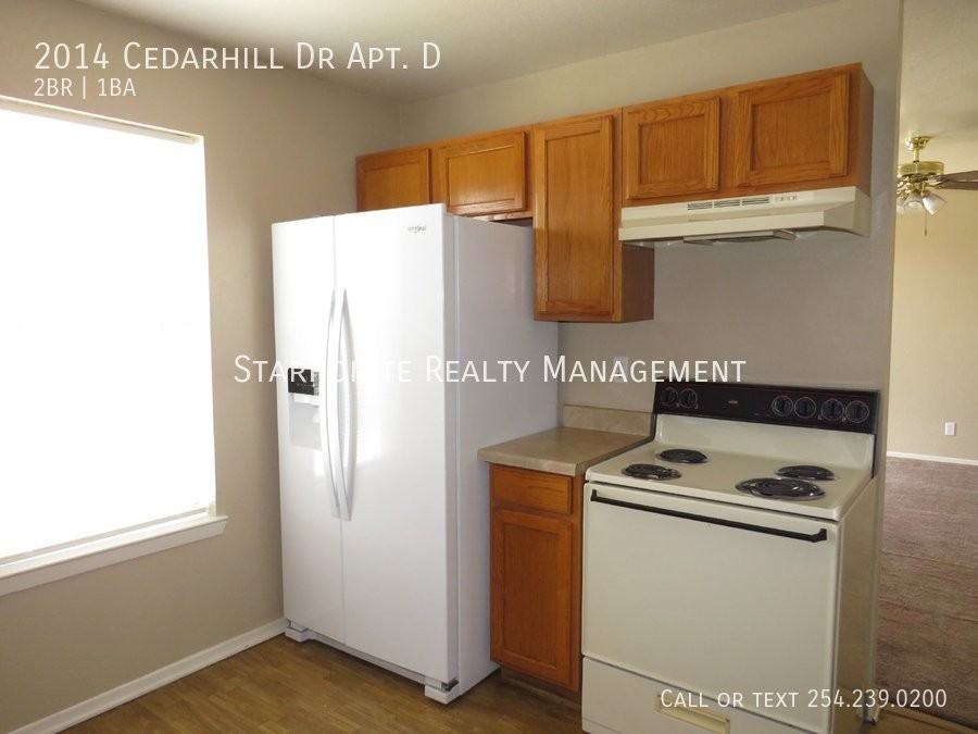 2014 Cedarhill Dr Apt D - Photo 4 of 12
