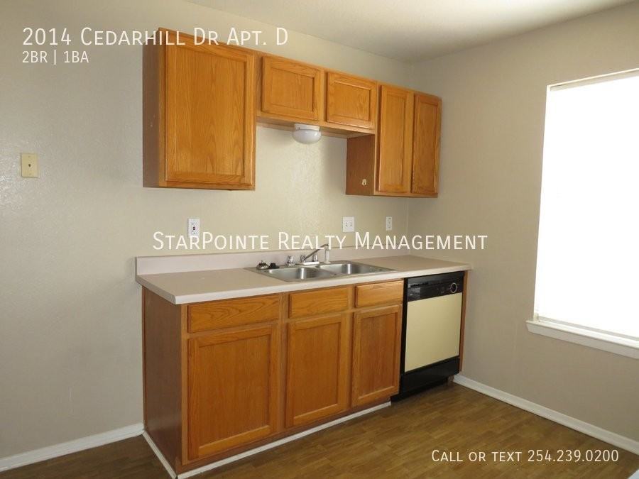 2014 Cedarhill Dr Apt D - Photo 5 of 12