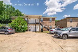 featured image of 2018 Cedarhill Dr Apt B #B